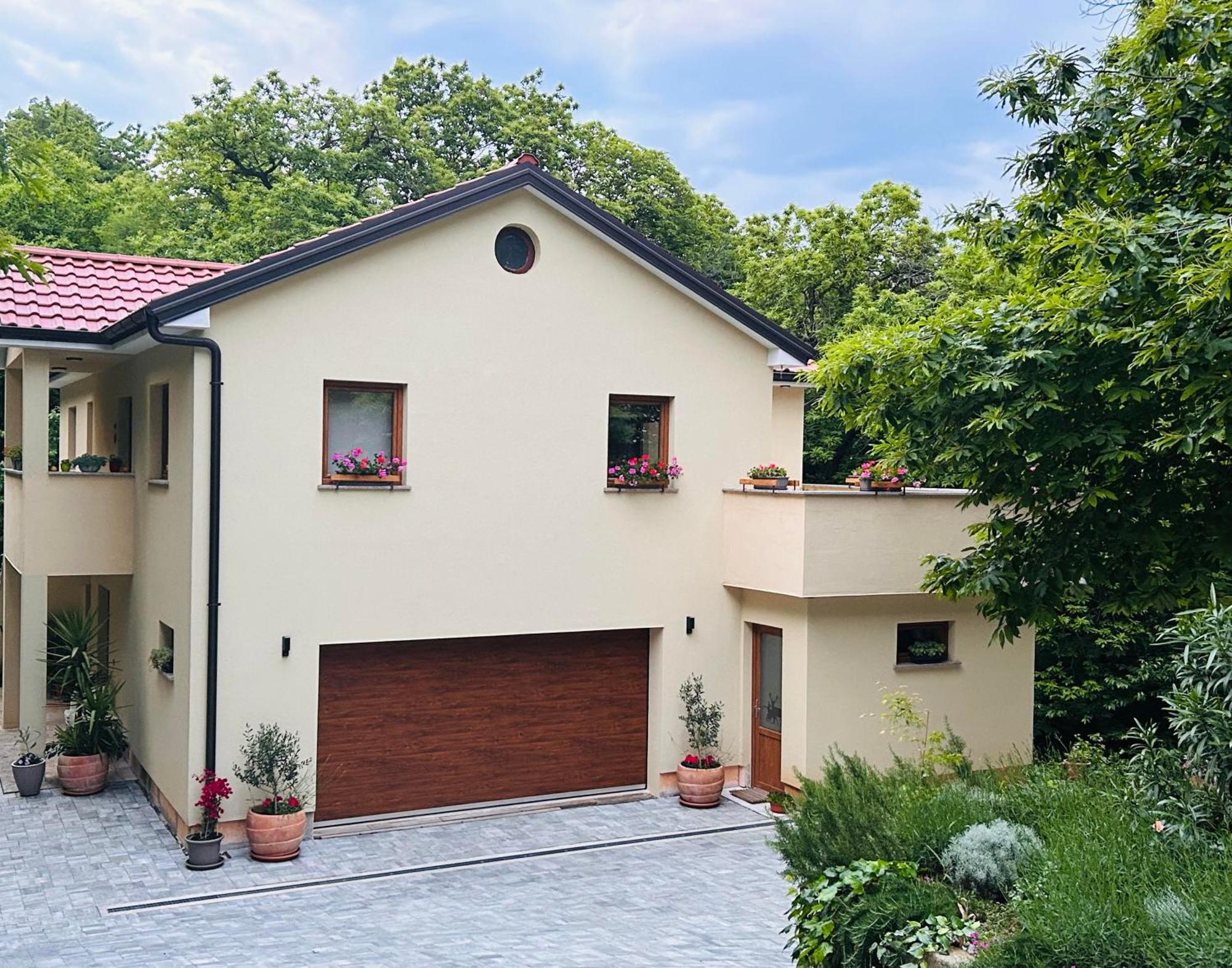 Apartment With A Terrace Forest Home Lullula Veprinac Exterior photo